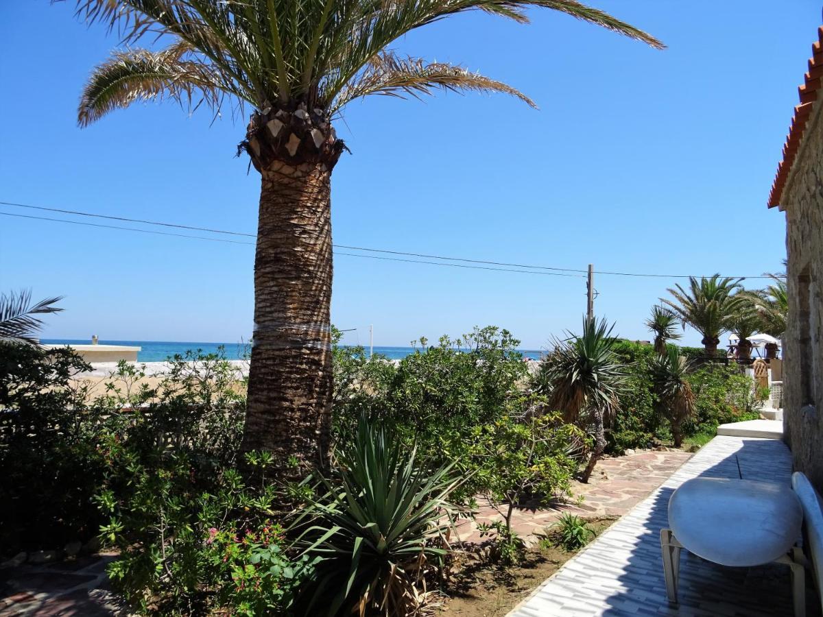 Villa At Seafront With Private Garden-655 Denia Exterior photo